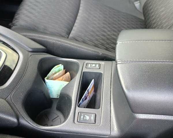 Синий Ниссан Rogue, объемом двигателя 2.49 л и пробегом 150 тыс. км за 15800 $, фото 16 на Automoto.ua