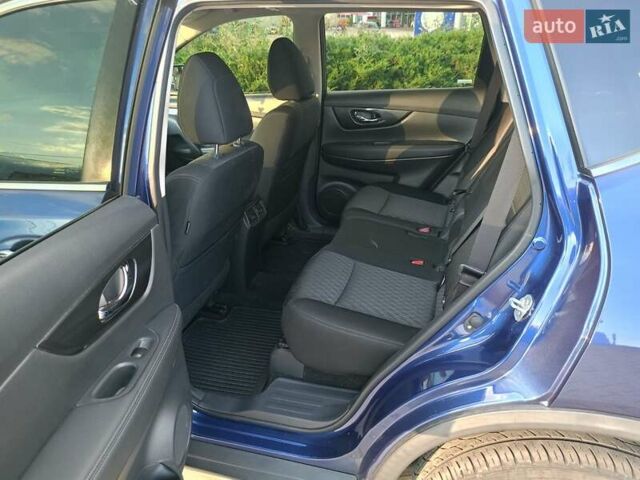 Синий Ниссан Rogue, объемом двигателя 2.49 л и пробегом 150 тыс. км за 15800 $, фото 12 на Automoto.ua