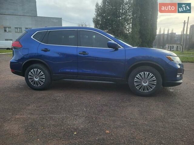 Синий Ниссан Rogue, объемом двигателя 2.49 л и пробегом 189 тыс. км за 11990 $, фото 5 на Automoto.ua