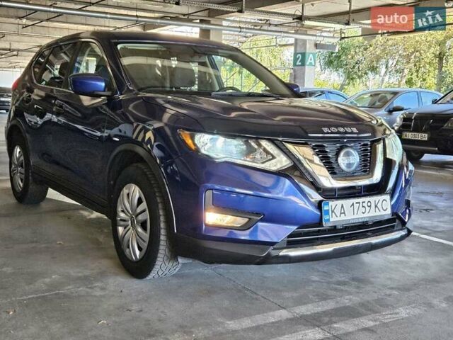 Синий Ниссан Rogue, объемом двигателя 2.49 л и пробегом 166 тыс. км за 12900 $, фото 8 на Automoto.ua