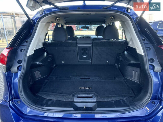 Синий Ниссан Rogue, объемом двигателя 2.5 л и пробегом 189 тыс. км за 9999 $, фото 12 на Automoto.ua