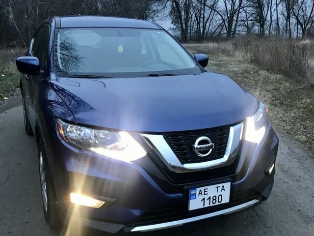 Синий Ниссан Rogue, объемом двигателя 2.5 л и пробегом 70 тыс. км за 15000 $, фото 11 на Automoto.ua