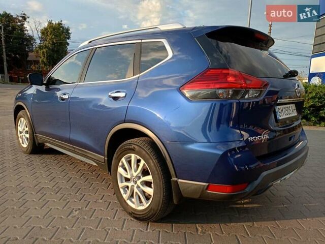 Синий Ниссан Rogue, объемом двигателя 2.49 л и пробегом 150 тыс. км за 15800 $, фото 2 на Automoto.ua