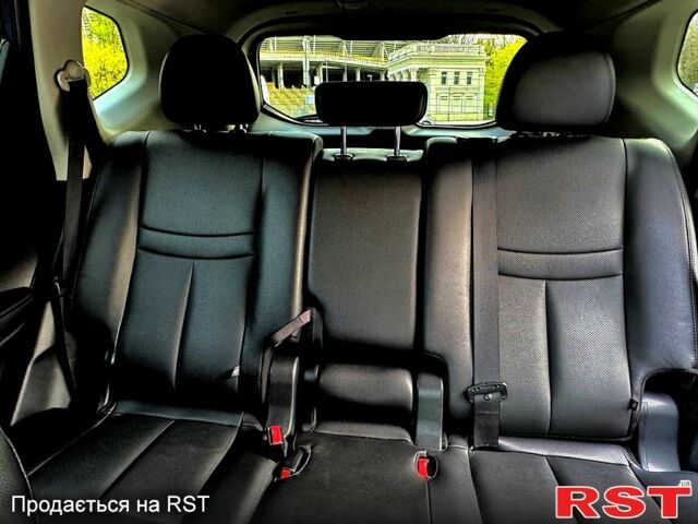 Синий Ниссан Rogue, объемом двигателя 2.5 л и пробегом 124 тыс. км за 16500 $, фото 9 на Automoto.ua