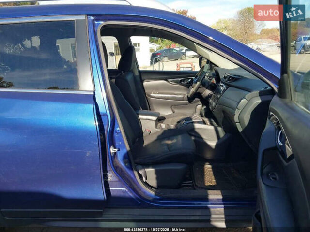 Синий Ниссан Rogue, объемом двигателя 2.5 л и пробегом 215 тыс. км за 8500 $, фото 7 на Automoto.ua