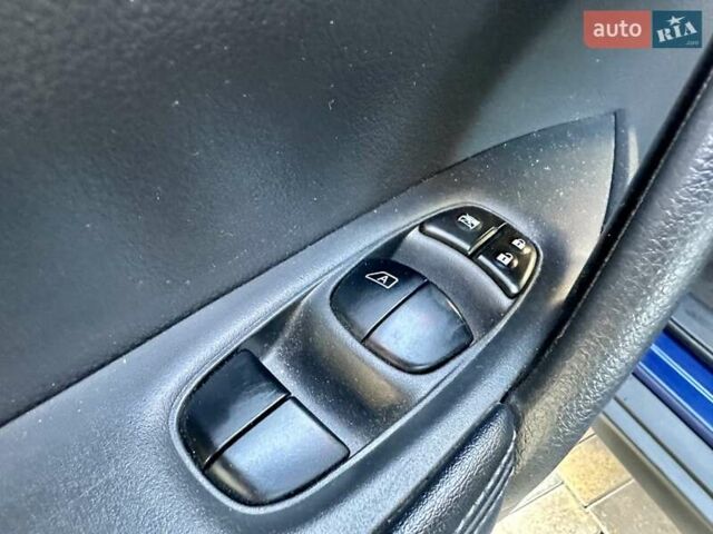 Синій Ніссан Rogue, об'ємом двигуна 2.5 л та пробігом 181 тис. км за 13499 $, фото 35 на Automoto.ua