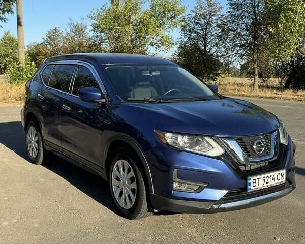 Синий Ниссан Rogue, объемом двигателя 2.49 л и пробегом 196 тыс. км за 12500 $, фото 3 на Automoto.ua