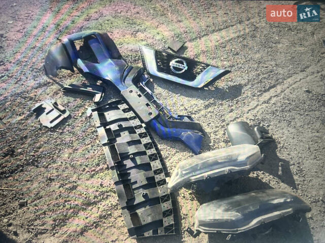 Синий Ниссан Rogue, объемом двигателя 2.5 л и пробегом 215 тыс. км за 8500 $, фото 10 на Automoto.ua