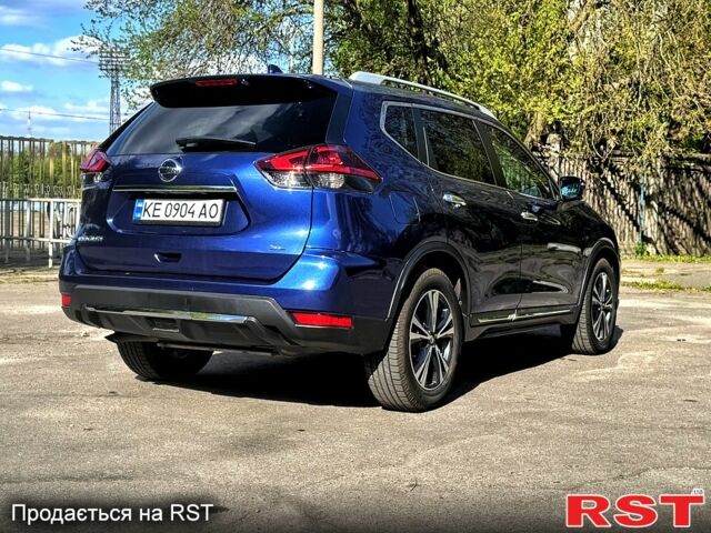 Синий Ниссан Rogue, объемом двигателя 2.5 л и пробегом 124 тыс. км за 16500 $, фото 3 на Automoto.ua