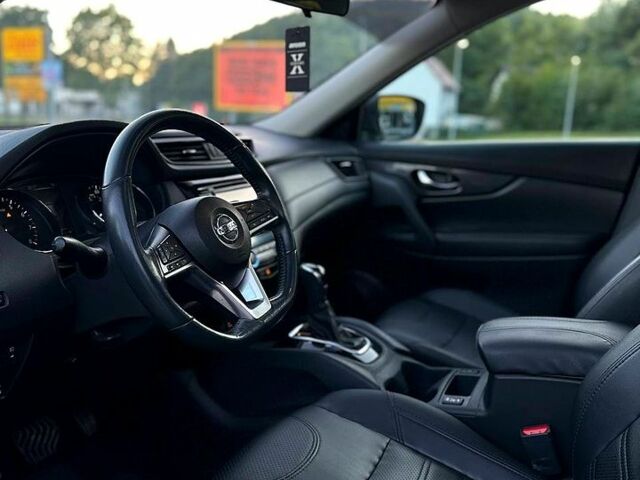 Синий Ниссан Rogue, объемом двигателя 2.5 л и пробегом 135 тыс. км за 16500 $, фото 2 на Automoto.ua