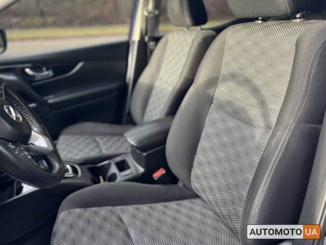Синий Ниссан Rogue, объемом двигателя 2 л и пробегом 80 тыс. км за 16100 $, фото 7 на Automoto.ua