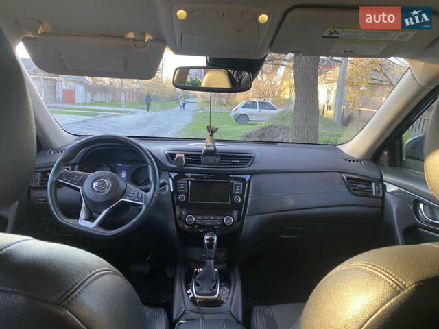 Синий Ниссан Rogue, объемом двигателя 2.49 л и пробегом 98 тыс. км за 17000 $, фото 3 на Automoto.ua