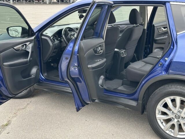 Синий Ниссан Rogue, объемом двигателя 2.5 л и пробегом 194 тыс. км за 13750 $, фото 16 на Automoto.ua