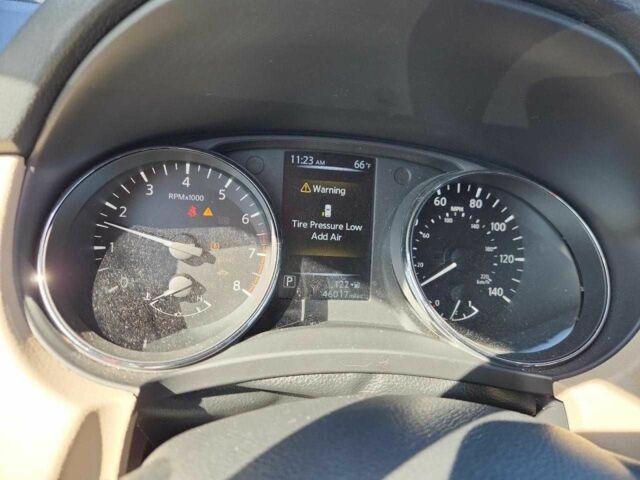 Синий Ниссан Rogue, объемом двигателя 2.5 л и пробегом 46 тыс. км за 2900 $, фото 8 на Automoto.ua