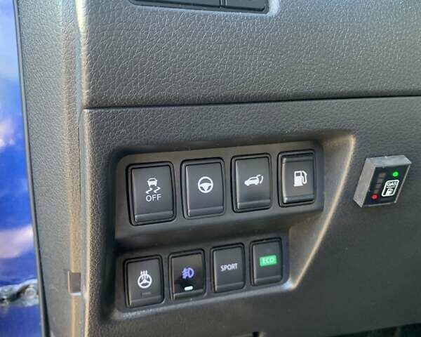 Синий Ниссан Rogue, объемом двигателя 2.49 л и пробегом 84 тыс. км за 16200 $, фото 9 на Automoto.ua