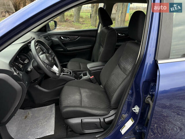 Синий Ниссан Rogue, объемом двигателя 2.5 л и пробегом 171 тыс. км за 12500 $, фото 17 на Automoto.ua