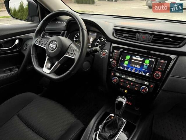 Синий Ниссан Rogue, объемом двигателя 2.49 л и пробегом 140 тыс. км за 17200 $, фото 3 на Automoto.ua