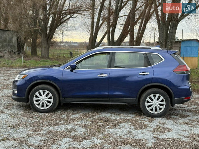 Синий Ниссан Rogue, объемом двигателя 2.5 л и пробегом 171 тыс. км за 12500 $, фото 12 на Automoto.ua