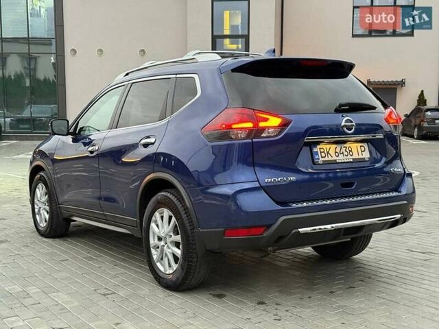 Синий Ниссан Rogue, объемом двигателя 2.49 л и пробегом 140 тыс. км за 17200 $, фото 6 на Automoto.ua