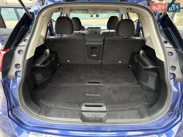 Синий Ниссан Rogue, объемом двигателя 2.5 л и пробегом 171 тыс. км за 12500 $, фото 21 на Automoto.ua