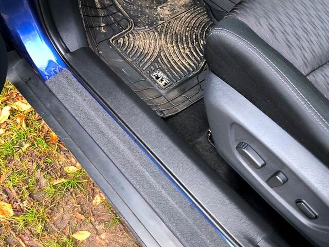 Синий Ниссан Rogue, объемом двигателя 2.5 л и пробегом 94 тыс. км за 17500 $, фото 2 на Automoto.ua