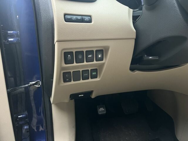 Синий Ниссан Rogue, объемом двигателя 2.5 л и пробегом 113 тыс. км за 15500 $, фото 12 на Automoto.ua