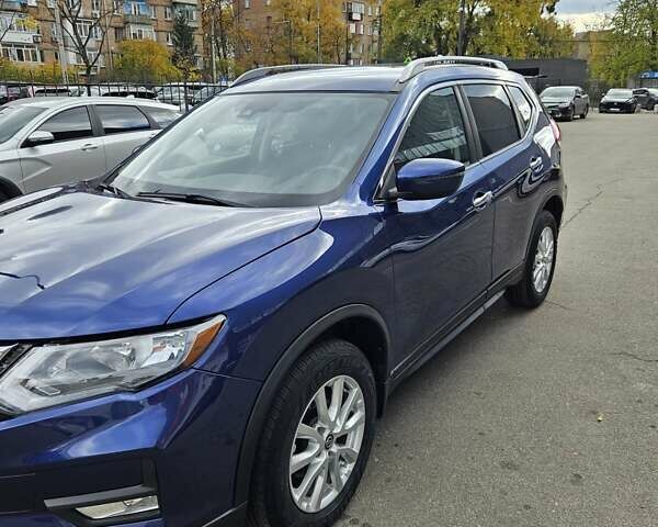 Синий Ниссан Rogue, объемом двигателя 2.49 л и пробегом 120 тыс. км за 17200 $, фото 10 на Automoto.ua