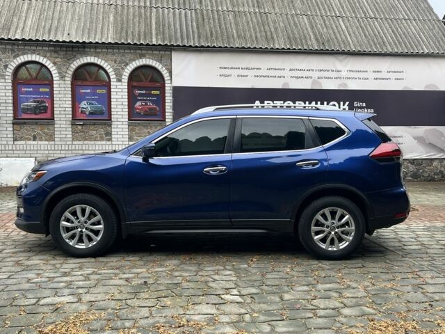 Синий Ниссан Rogue, объемом двигателя 2.5 л и пробегом 113 тыс. км за 15500 $, фото 3 на Automoto.ua