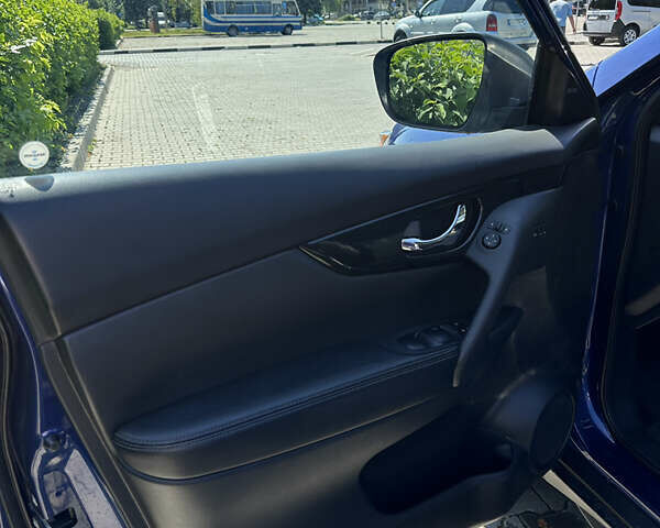 Синий Ниссан Rogue, объемом двигателя 2.49 л и пробегом 147 тыс. км за 18500 $, фото 11 на Automoto.ua