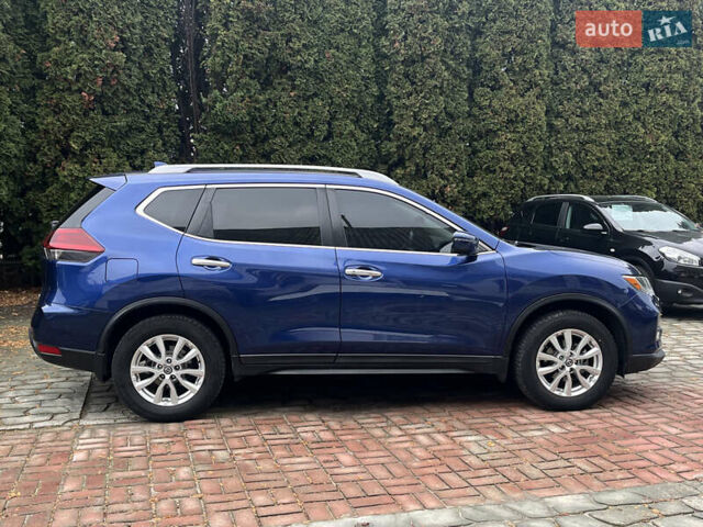 Синий Ниссан Rogue, объемом двигателя 2.49 л и пробегом 113 тыс. км за 15500 $, фото 2 на Automoto.ua