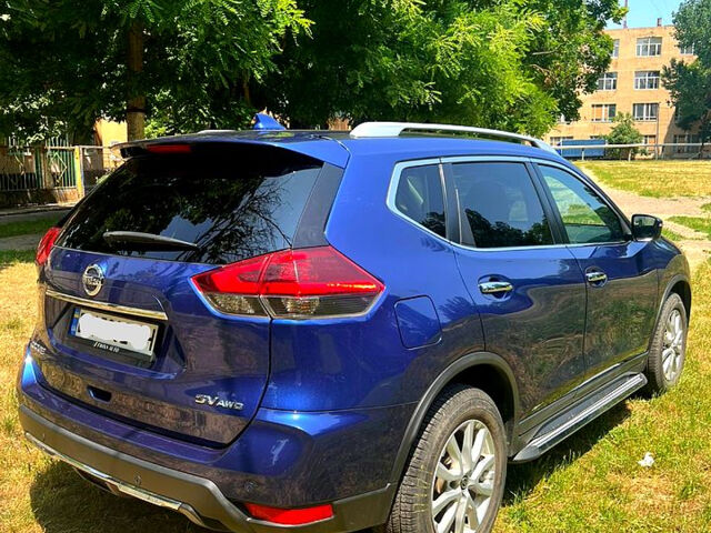 Синий Ниссан Rogue, объемом двигателя 2.4 л и пробегом 110 тыс. км за 16000 $, фото 3 на Automoto.ua