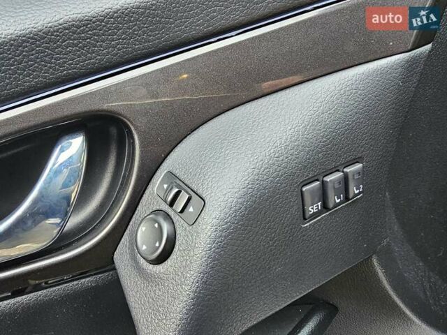 Синій Ніссан Rogue, об'ємом двигуна 2.49 л та пробігом 110 тис. км за 15500 $, фото 23 на Automoto.ua