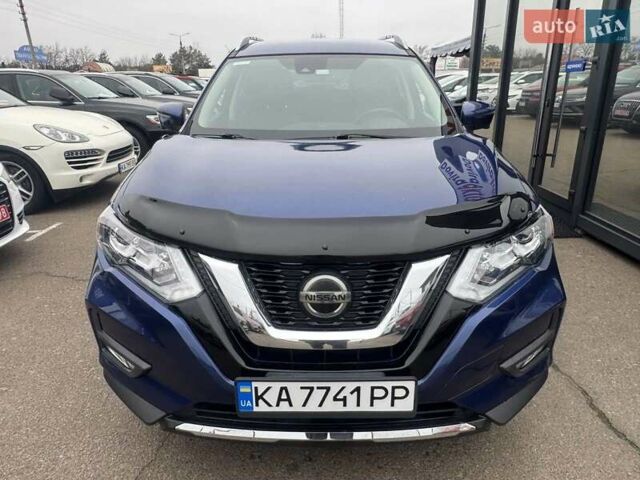 Синий Ниссан Rogue, объемом двигателя 2.49 л и пробегом 132 тыс. км за 17000 $, фото 1 на Automoto.ua