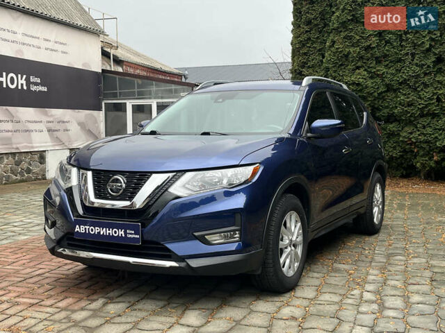 Синий Ниссан Rogue, объемом двигателя 2.49 л и пробегом 113 тыс. км за 15500 $, фото 8 на Automoto.ua