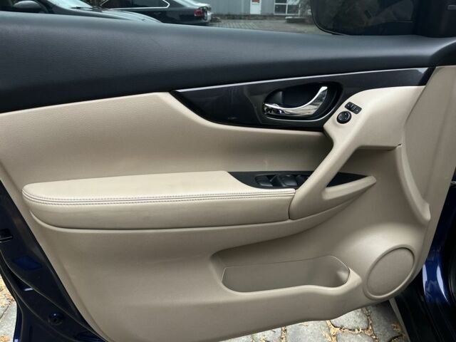 Синий Ниссан Rogue, объемом двигателя 2.5 л и пробегом 113 тыс. км за 15500 $, фото 7 на Automoto.ua