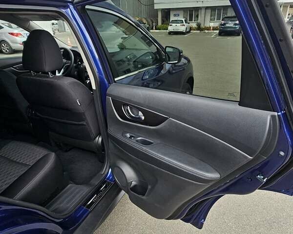 Синий Ниссан Rogue, объемом двигателя 2.49 л и пробегом 120 тыс. км за 17200 $, фото 14 на Automoto.ua