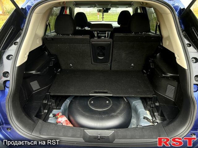 Синий Ниссан Rogue, объемом двигателя 2.5 л и пробегом 180 тыс. км за 15700 $, фото 10 на Automoto.ua