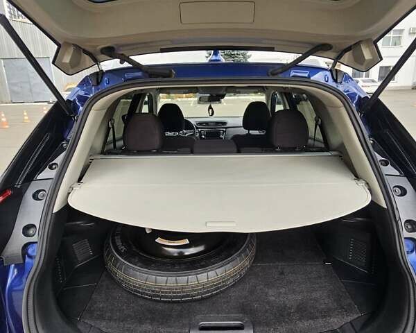 Синий Ниссан Rogue, объемом двигателя 2.49 л и пробегом 120 тыс. км за 17200 $, фото 4 на Automoto.ua