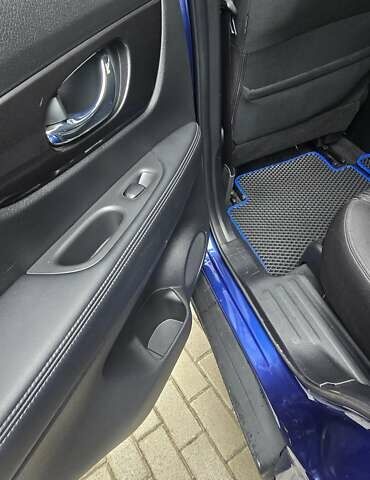 Синий Ниссан Rogue, объемом двигателя 2.5 л и пробегом 74 тыс. км за 18200 $, фото 13 на Automoto.ua