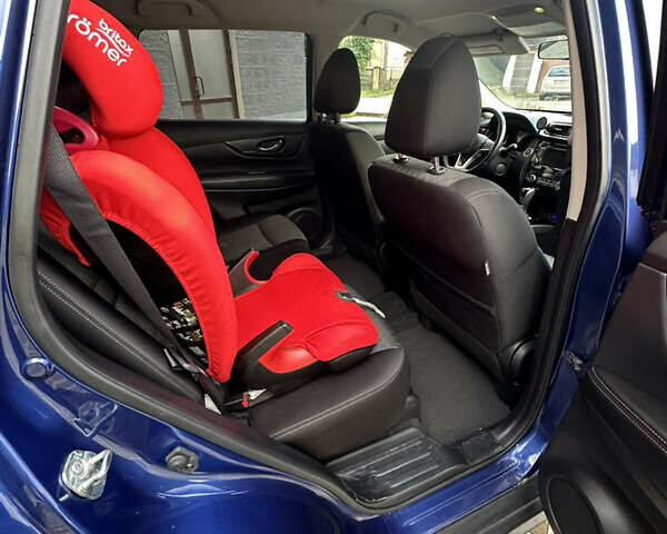 Синий Ниссан Rogue, объемом двигателя 2.49 л и пробегом 76 тыс. км за 19499 $, фото 14 на Automoto.ua