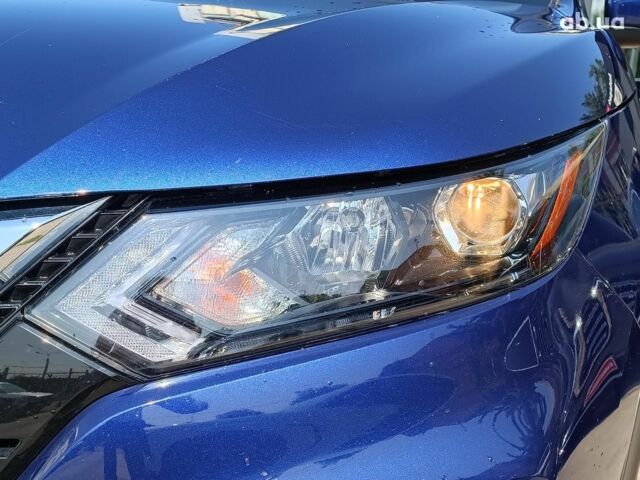 Синій Ніссан Rogue, об'ємом двигуна 2 л та пробігом 70 тис. км за 15490 $, фото 3 на Automoto.ua