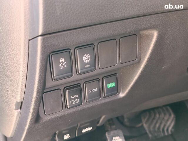 Синій Ніссан Rogue, об'ємом двигуна 2 л та пробігом 70 тис. км за 15490 $, фото 22 на Automoto.ua