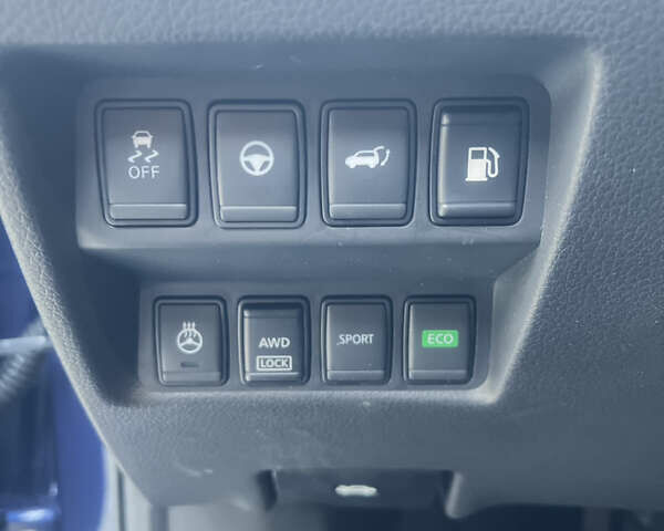 Синий Ниссан Rogue, объемом двигателя 2.5 л и пробегом 77 тыс. км за 18750 $, фото 16 на Automoto.ua