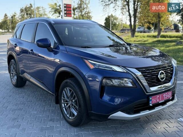 Синий Ниссан Rogue, объемом двигателя 2.5 л и пробегом 140 тыс. км за 19500 $, фото 4 на Automoto.ua