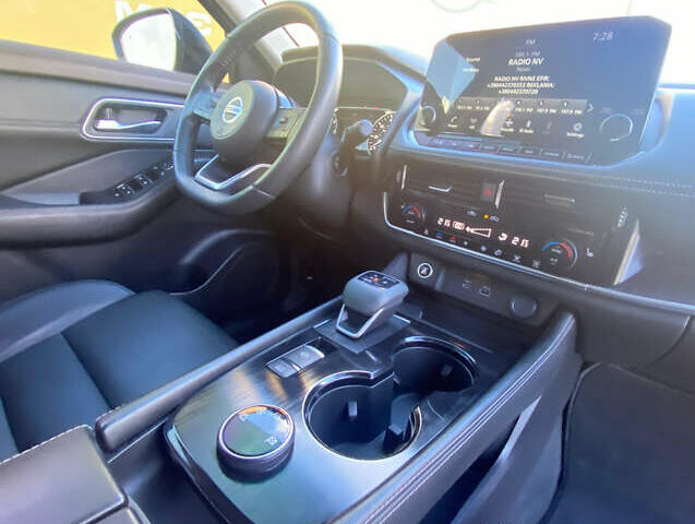 Синий Ниссан Rogue, объемом двигателя 2.49 л и пробегом 74 тыс. км за 24500 $, фото 9 на Automoto.ua