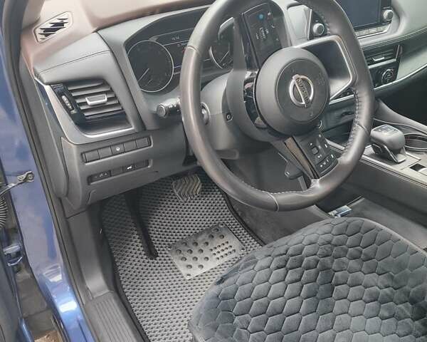 Синий Ниссан Rogue, объемом двигателя 2.49 л и пробегом 57 тыс. км за 25000 $, фото 5 на Automoto.ua