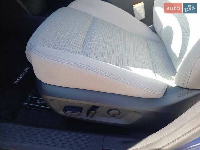 Синій Ніссан Rogue, об'ємом двигуна 2.5 л та пробігом 74 тис. км за 22700 $, фото 27 на Automoto.ua