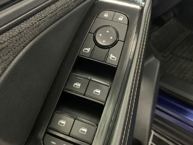 Синій Ніссан Rogue, об'ємом двигуна 1.5 л та пробігом 67 тис. км за 21000 $, фото 6 на Automoto.ua