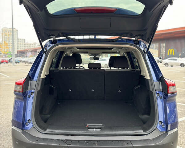 Синий Ниссан Rogue, объемом двигателя 1.5 л и пробегом 54 тыс. км за 21900 $, фото 8 на Automoto.ua