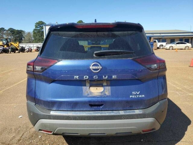 Синій Ніссан Rogue, об'ємом двигуна 0 л та пробігом 57 тис. км за 6100 $, фото 5 на Automoto.ua